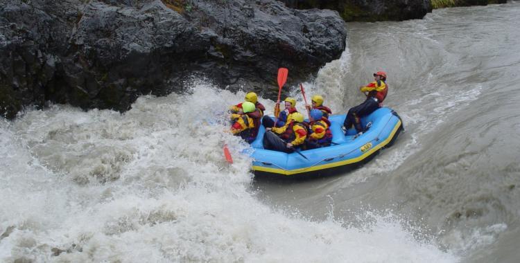 Rafting the rapids of Eastern Glacial River