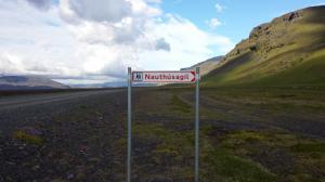 The sign that leads to the ravine of the sacred tree.