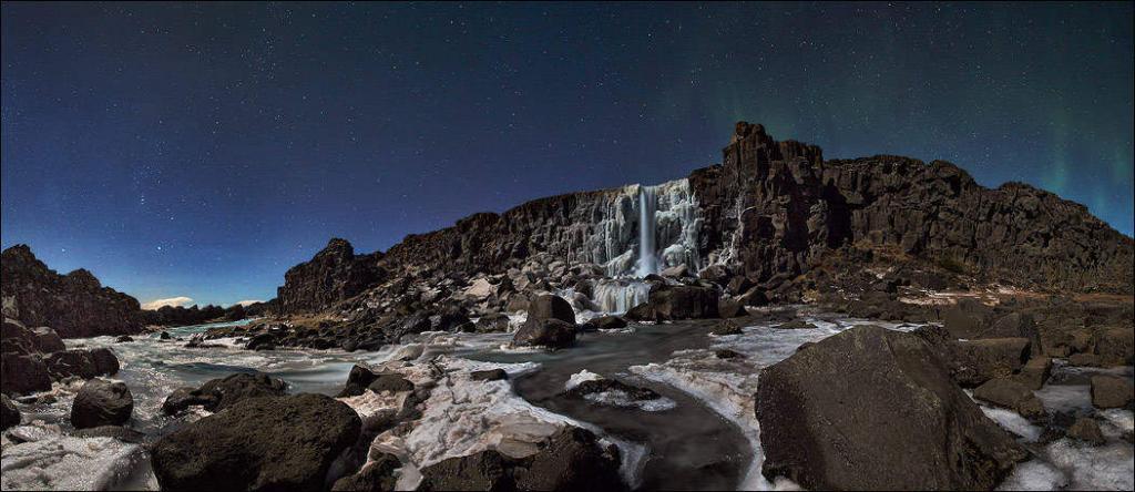 The Stunning Images of Thingvellir at Night