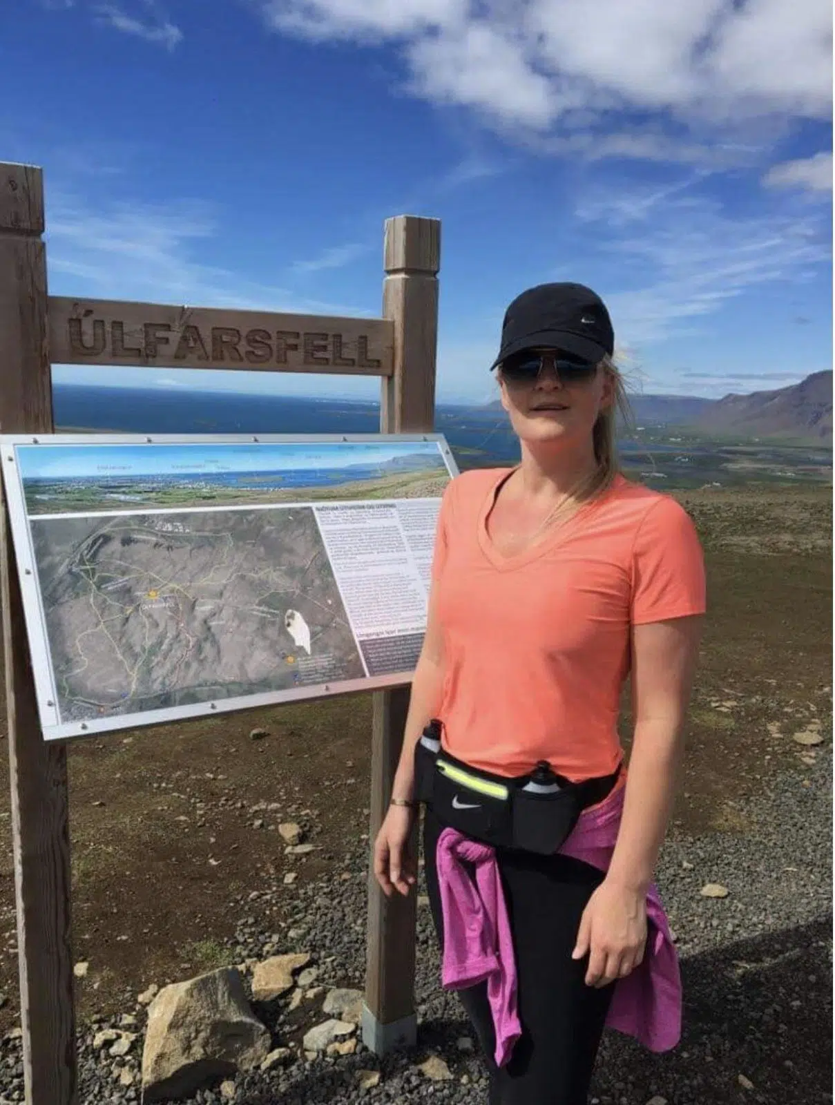 Inga Tinna is a CEO that helps you save money in Iceland. Quite rare species actually. Here she is hiking on Mt. Úlfarsfell.