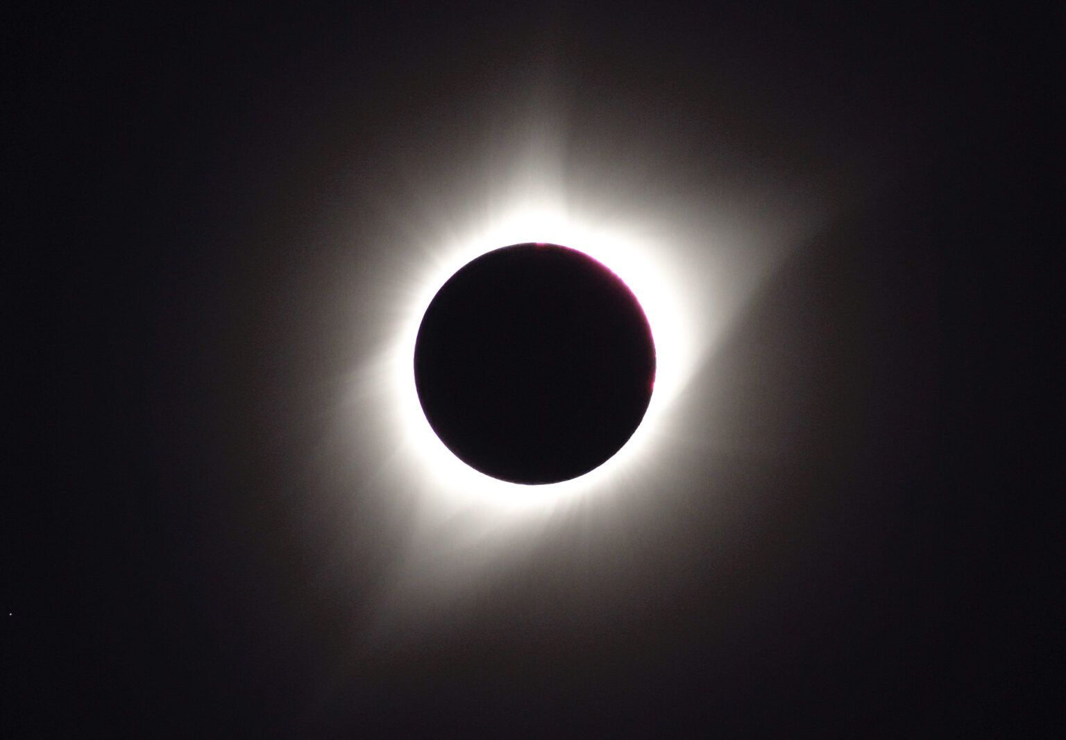 How to best experience the 2026 solar eclipse in Iceland