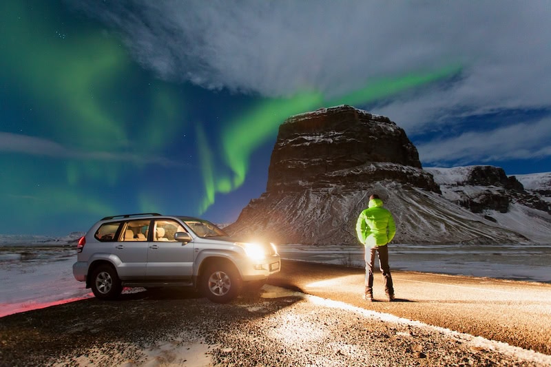 The northern lights at Jökulsarlon, glacial laogon, on the the south coast of Iceland.